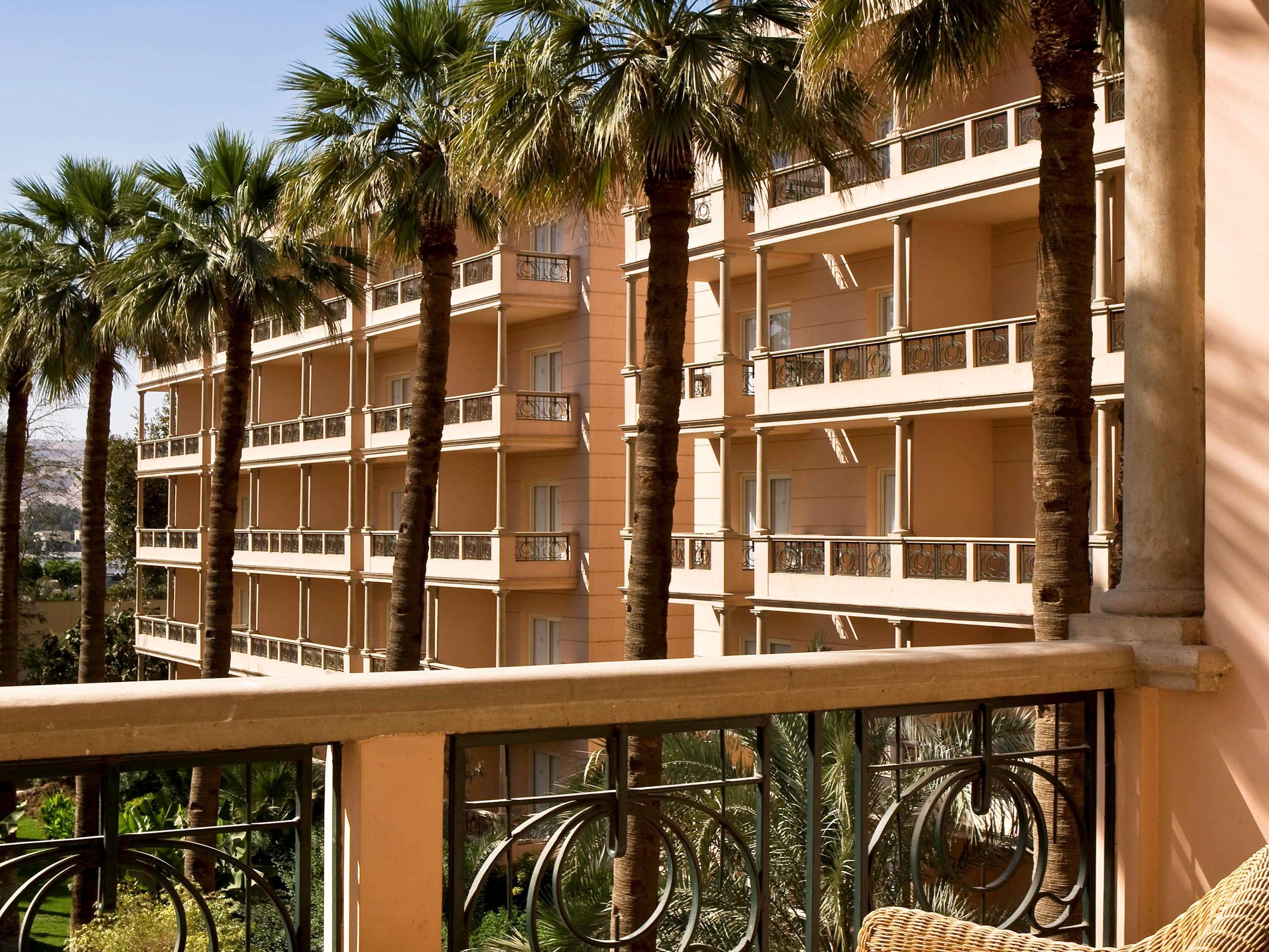 Pavillon Winter Luxor Hotel Ngoại thất bức ảnh The Westin La Paloma Resort & Spa
