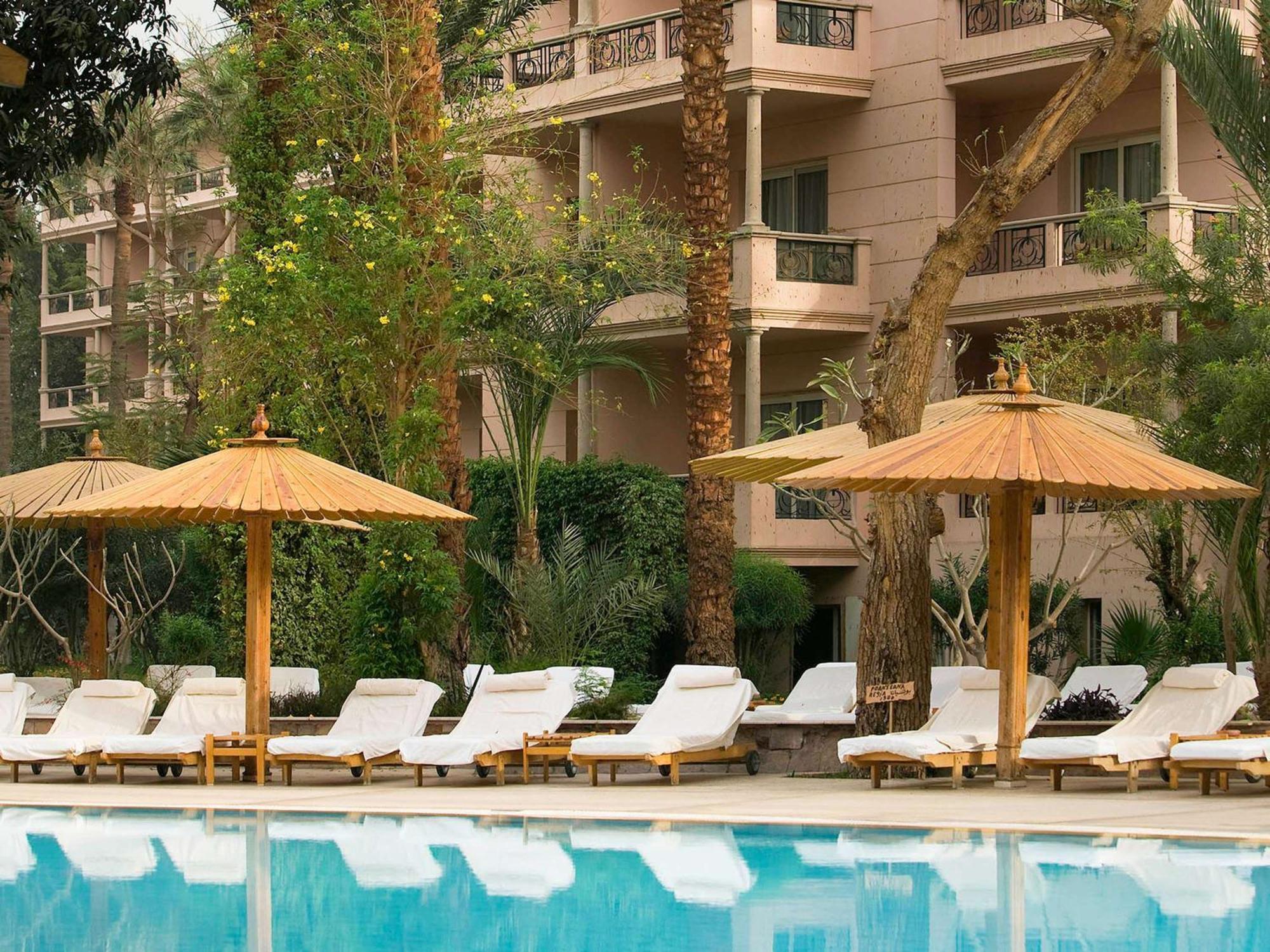 Pavillon Winter Luxor Hotel Ngoại thất bức ảnh The pool at the Four Seasons Hotel, Cairo