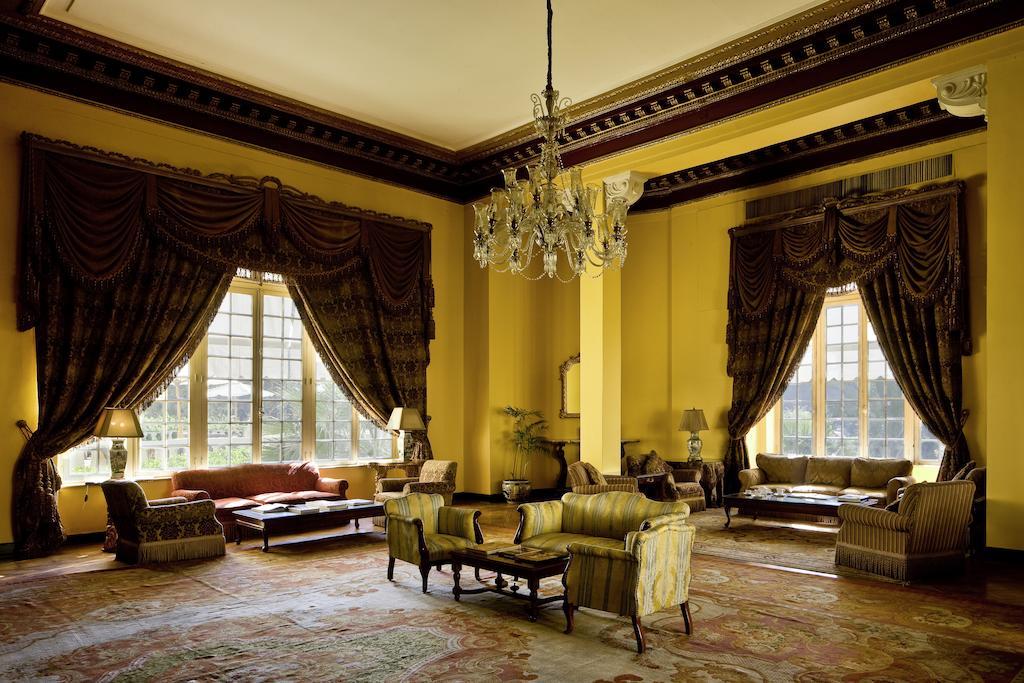 Pavillon Winter Luxor Hotel Ngoại thất bức ảnh The Yellow Room