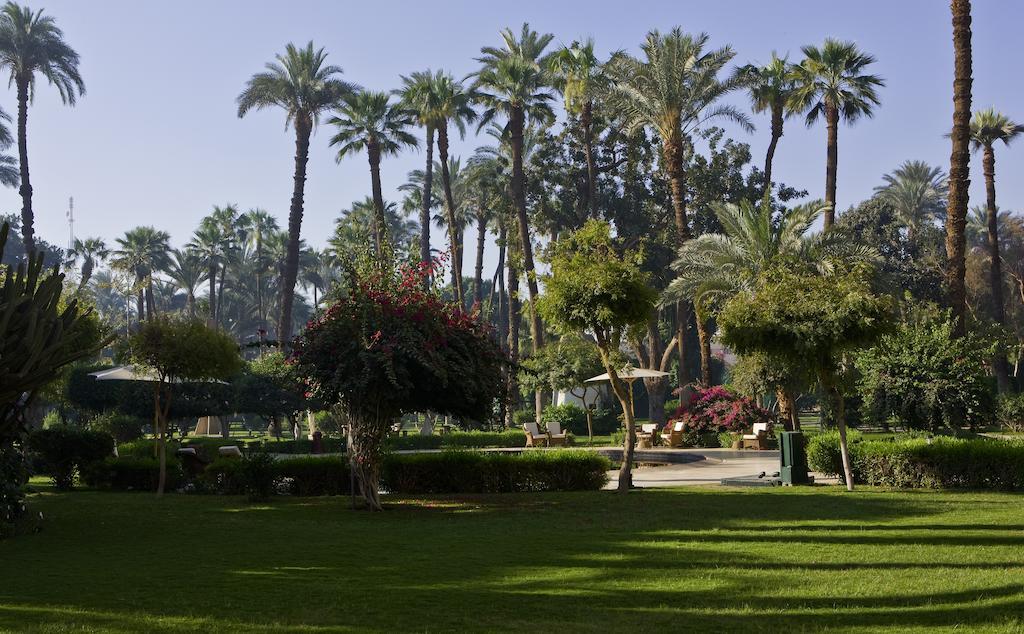Pavillon Winter Luxor Hotel Ngoại thất bức ảnh The grounds of the Desert Garden