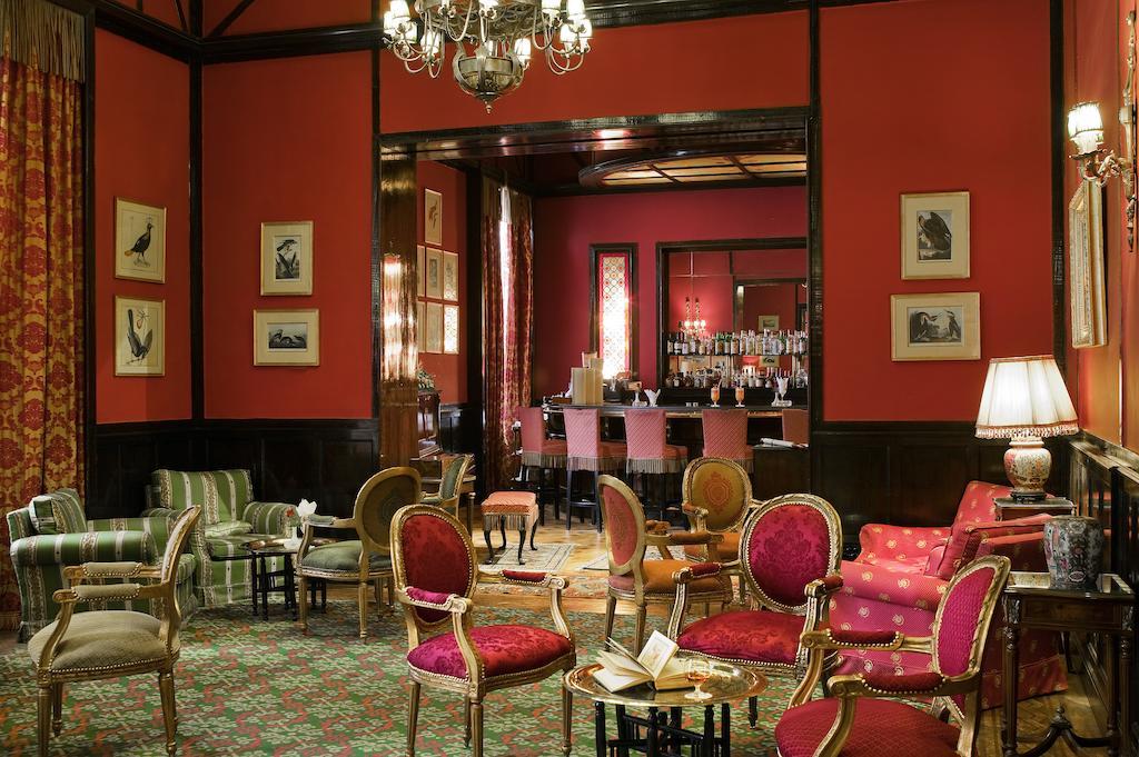 Pavillon Winter Luxor Hotel Ngoại thất bức ảnh The bar at the St. Regis New York